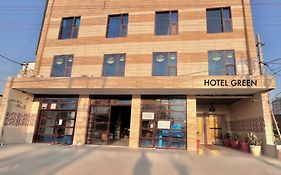 Hotel Green